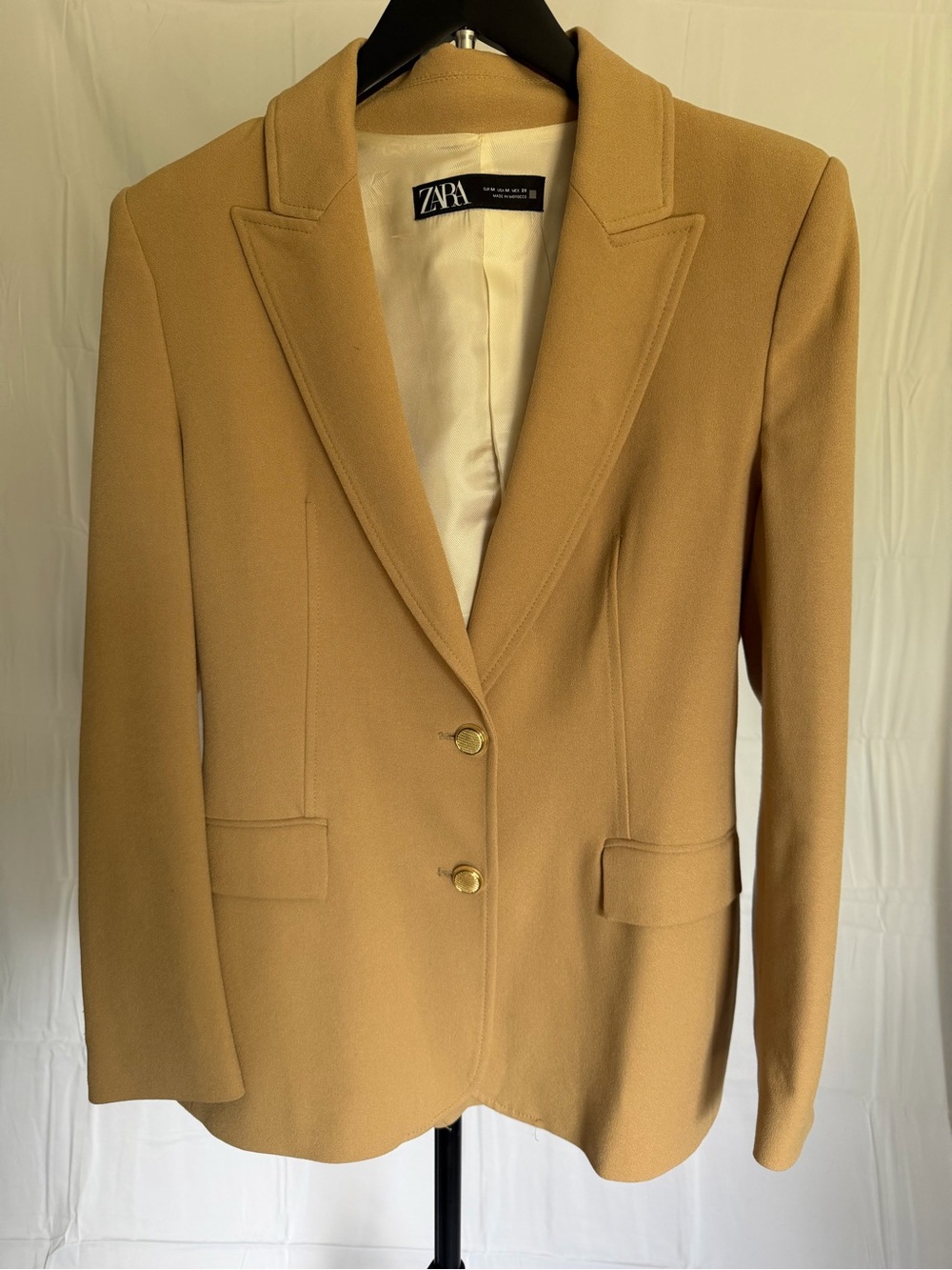 Zara Women's Tailored Tan Blazer with Gold Buttons- size medium